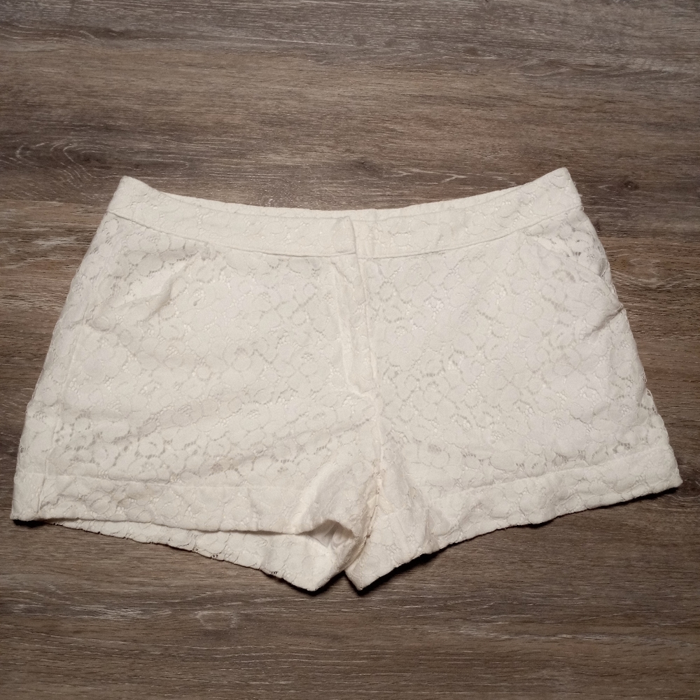 .Nicole by Nicole Miller white lace shorts. size 12